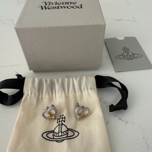 Vivienne Westwood Jewelry - Vivienne Westwood Heart Stud Earrings – Silver / Mother-of-Pearl
